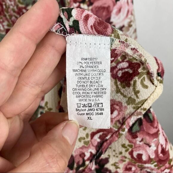 Vibe Sportswear Cold Shoulder Floral Blouse - Picture 4 of 5